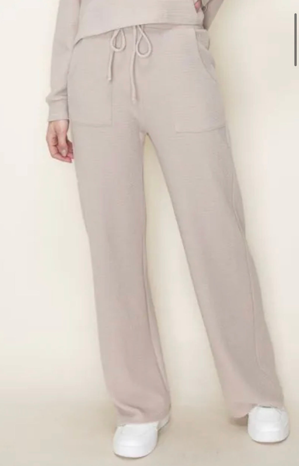KNIT BOTTOMS WITH POCKETS AND DRAWSTRING